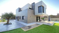 Basgom constructora sierra oeste Madrid contruccion de vivienda de obra nueva